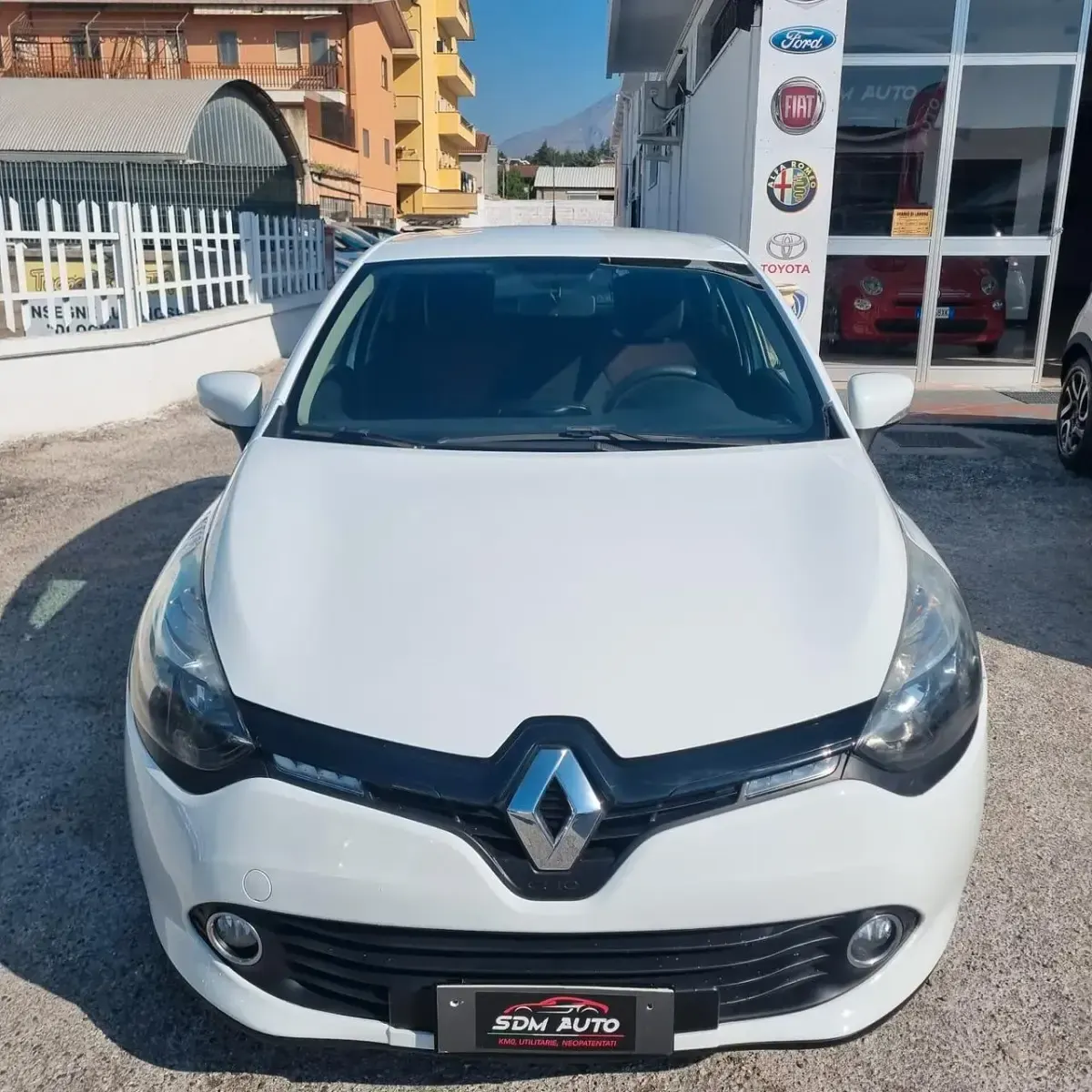 Usata Renault Clio IV 73 CV (53 kW) 2015 Bianco Berlina