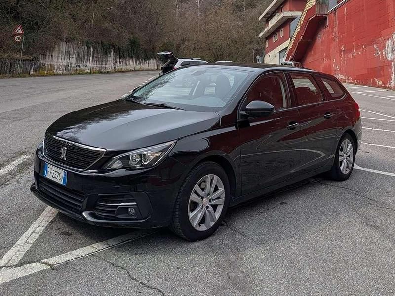 Usata Peugeot 308 SW Active 131 CV (96 kW) 2019 Nero Station wagon