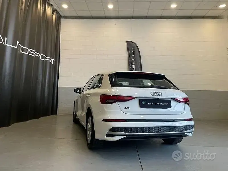 Usata Audi A3 Business 150 CV (110 kW) 2025 Bianco Berlina