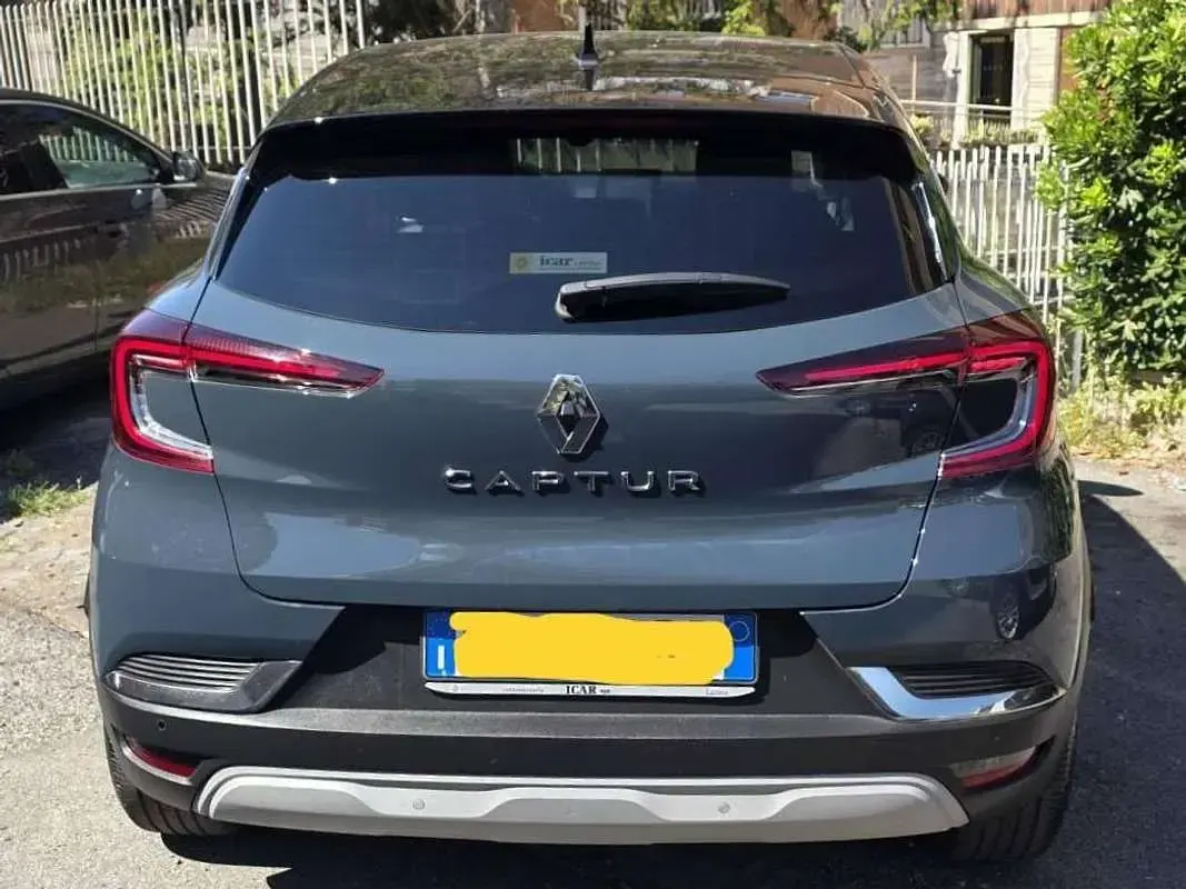 Usata Renault Captur Techno 101 CV (74 kW) 2023 Nero SUV