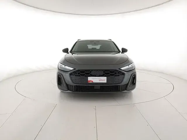 Usata Audi A5 S-Line 204 CV (150 kW) 2025 Grigio daytona perla Station wagon