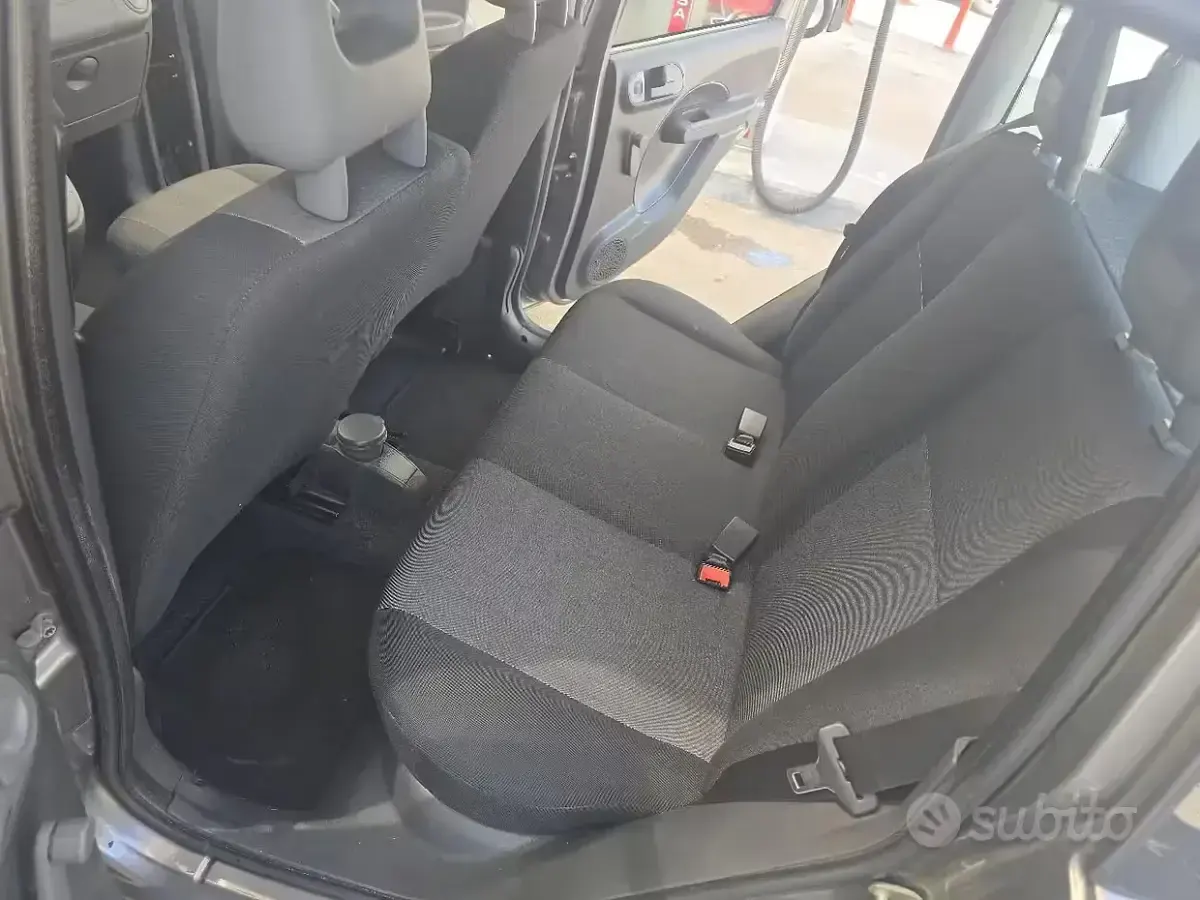 Usata Fiat Panda Dynamic 69 CV (50 kW) 2010 Grigio Utilitaria