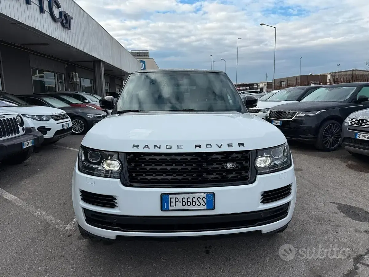 Usata Land Rover Range Rover Vogue 249 CV (183 kW) 2013 Bianco SUV