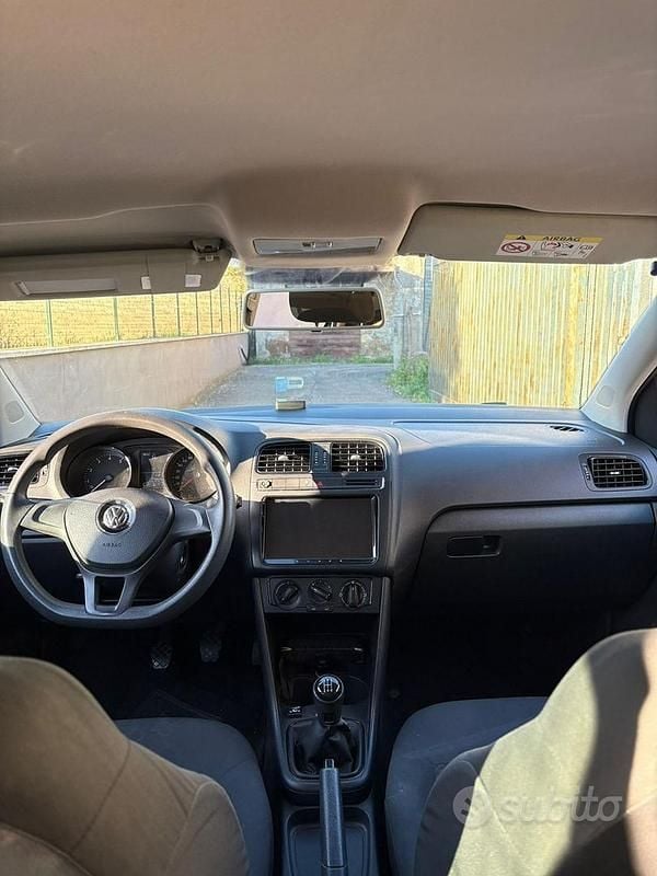 Usata VW Polo 2015 Grigio Utilitaria