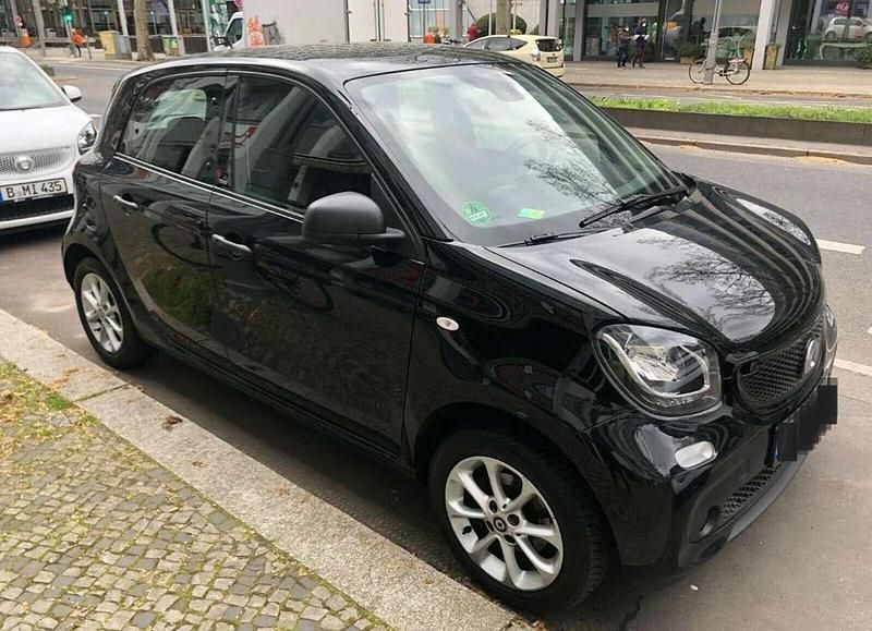 Usata Smart ForFour Passion 71 CV (52 kW) 2019 Nero Utilitaria