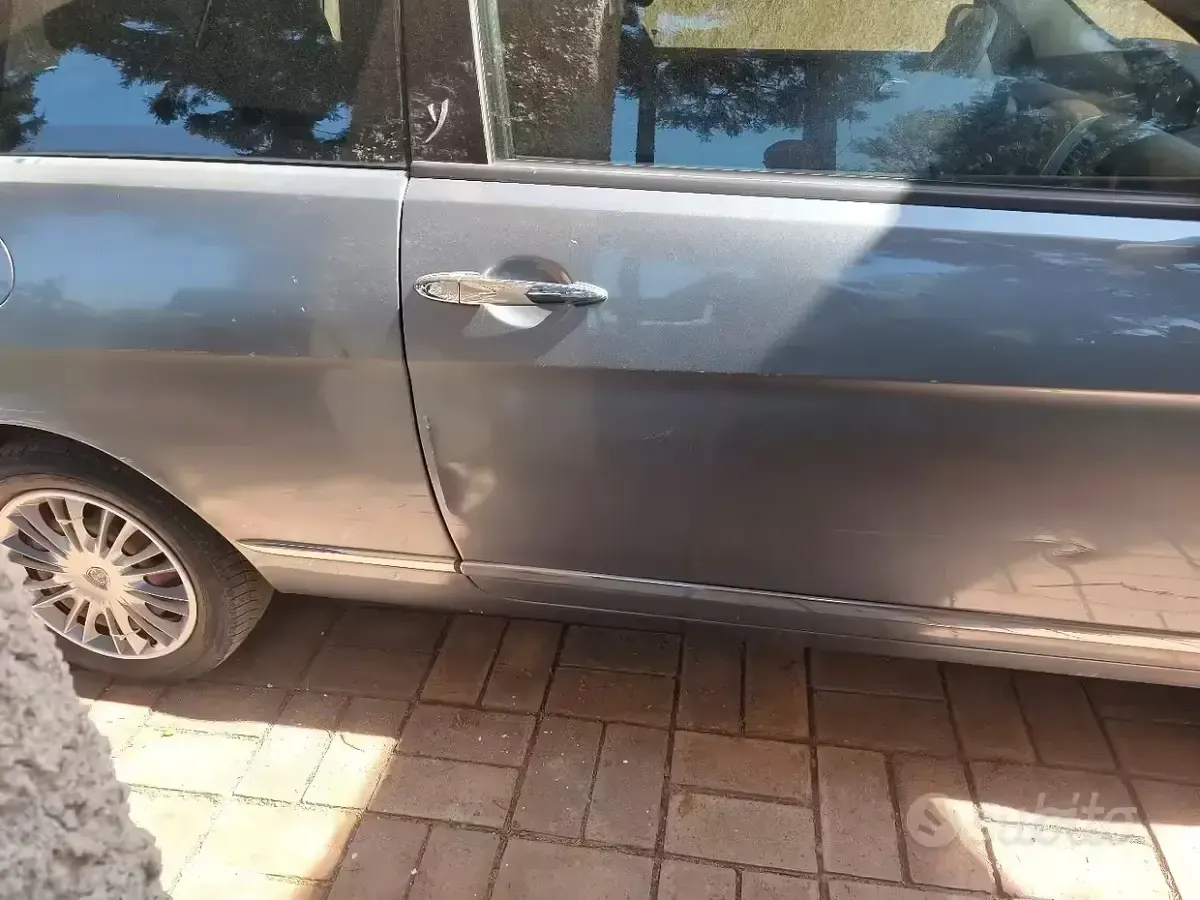 Usata Lancia Ypsilon 60 CV (44 kW) 2008 Grigio Utilitaria