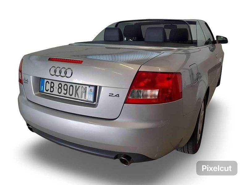 Usata Audi Cabriolet 170 CV (125 kW) 2002 Grigio Cabrio