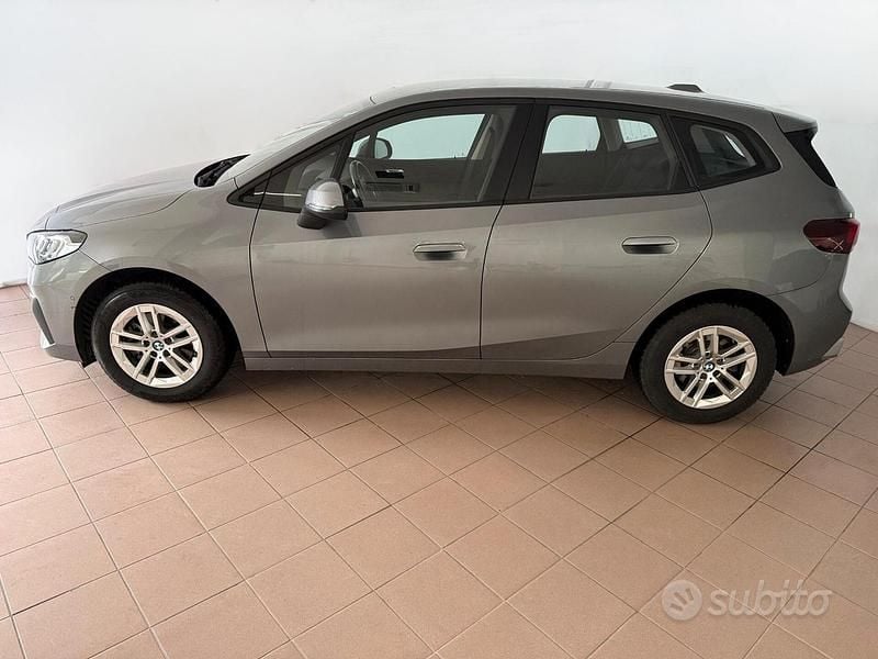 Usata BMW 218 149 CV (109 kW) 2023 Grigio Station wagon