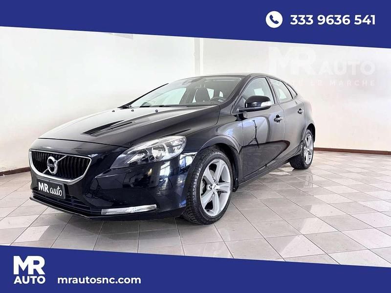 Nero Usata 2018 Volvo V40 Momentum Station wagon | 9900 € (Ottimo prezzo) - Immagine 1/4