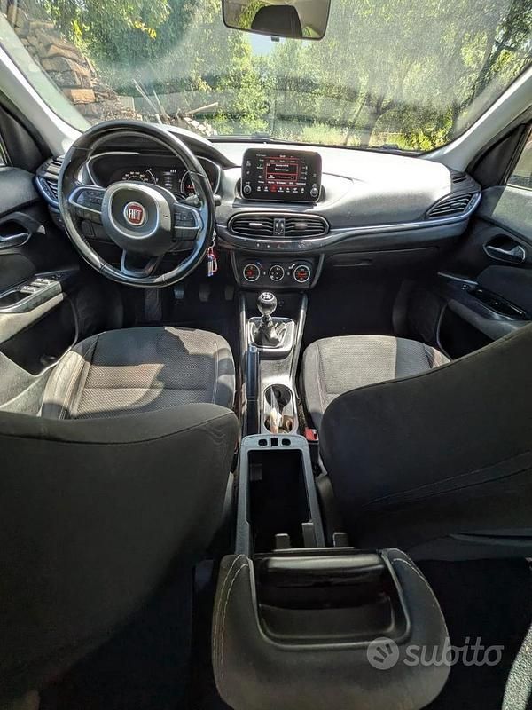 Usata Fiat Tipo Lounge 120 CV (88 kW) 2017 Bronzo Station wagon