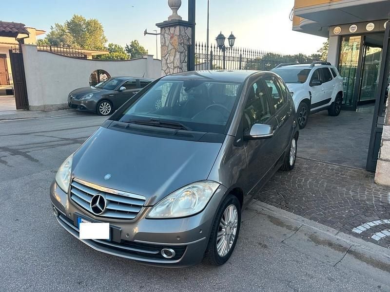 Usata Mercedes A150 Avantgarde 95 CV (69 kW) 2009 Argento Berlina