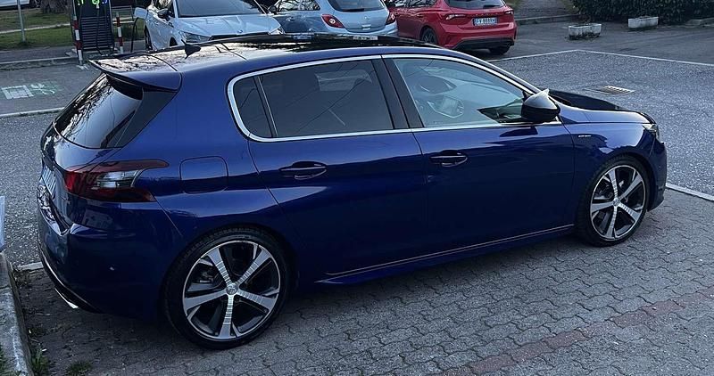 Usata Peugeot 308 GT-line 131 CV (96 kW) 2017 Berlina