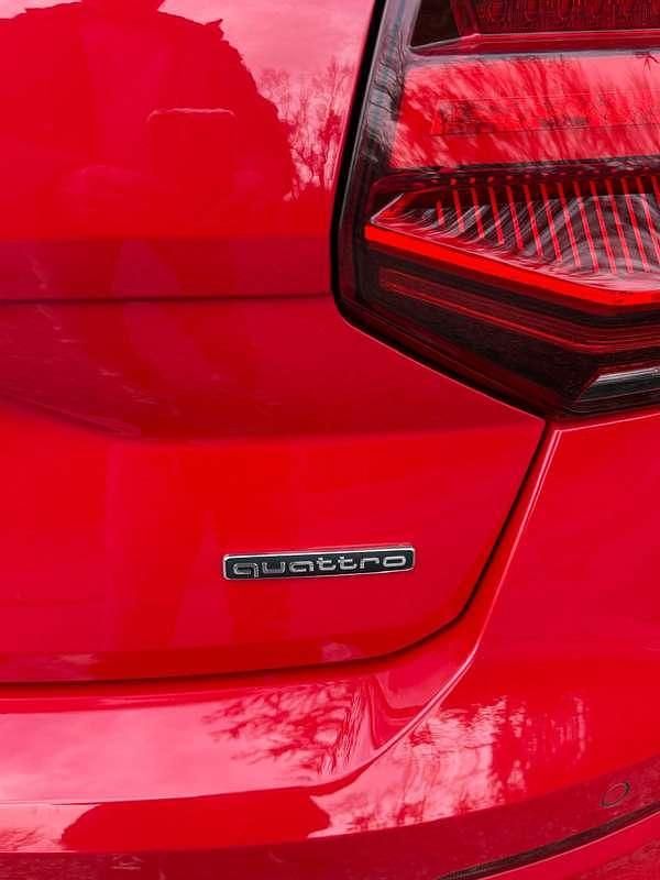 Usata Audi Q2 S-Line 150 CV (110 kW) 2020 Rosso SUV