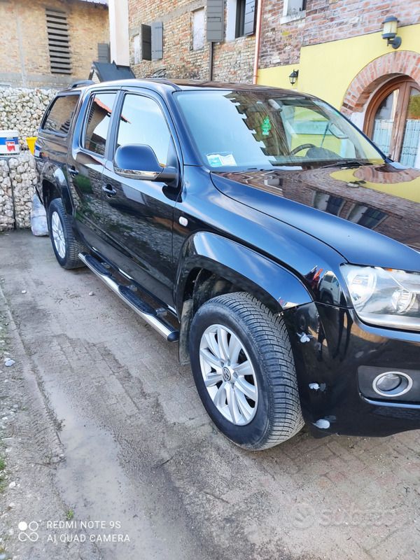 Usata VW Amarok 170 CV (125 kW) 2011 Nero Pick-up