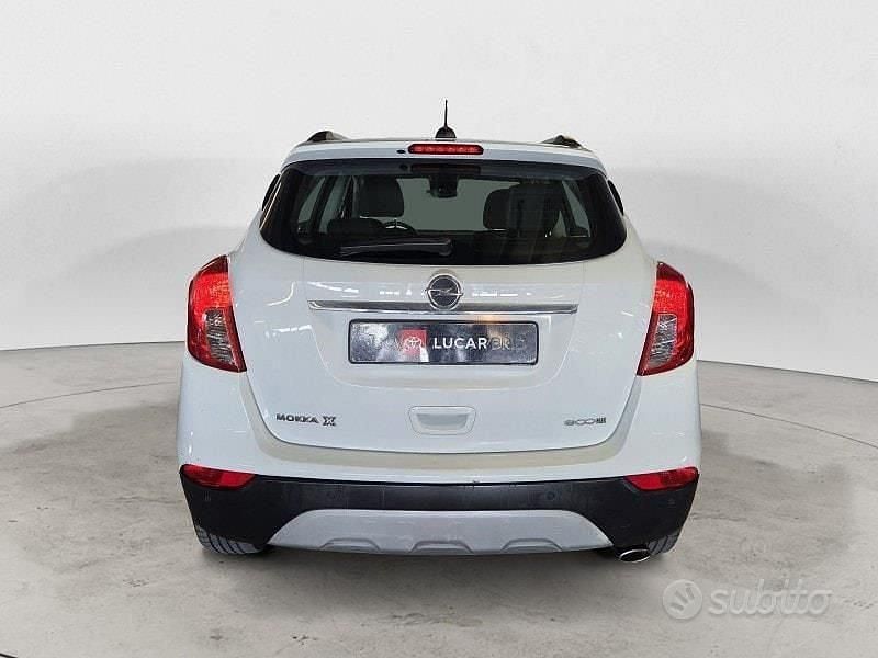 Usata Opel Mokka 140 CV (102 kW) 2016 Bianco SUV