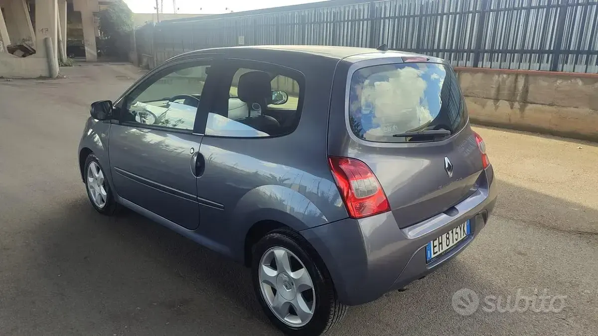 Usata Renault Twingo 75 CV (55 kW) 2012 Utilitaria