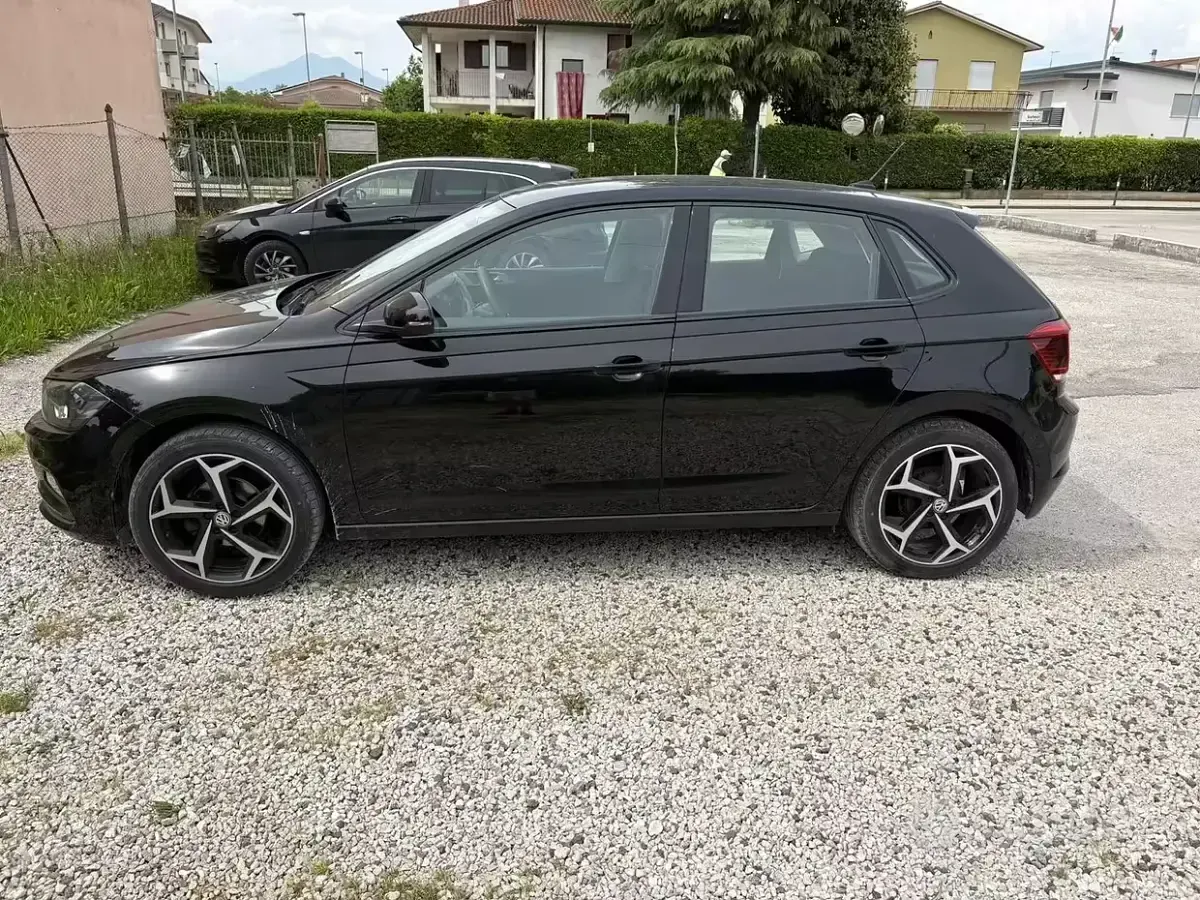 Usata VW Polo Comfortline 75 CV (55 kW) 2018 Nero Utilitaria