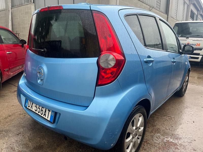 Usata Opel Agila 2009 Blu Utilitaria