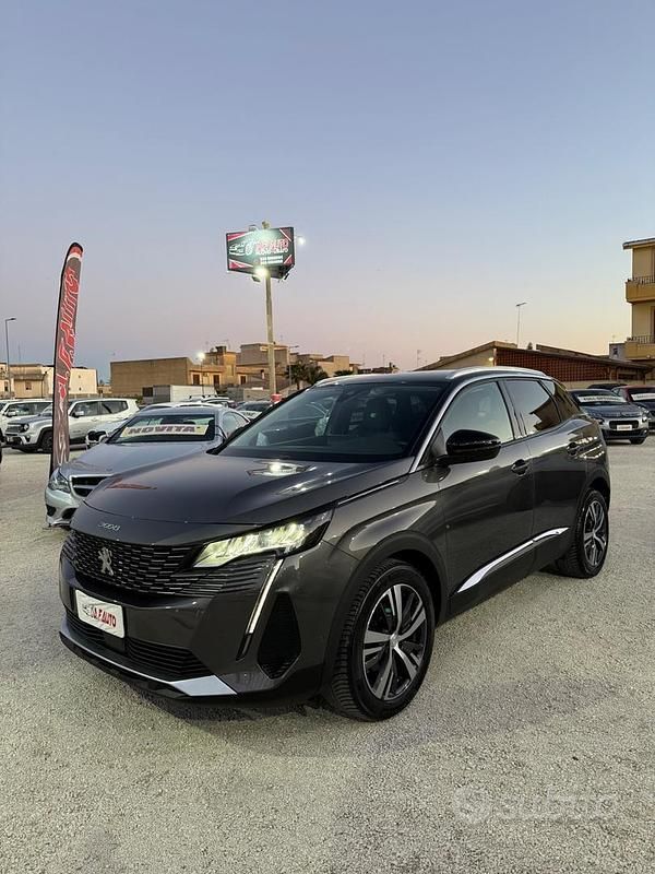 Usata Peugeot 3008 Allure 131 CV (96 kW) 2021 Grigio SUV