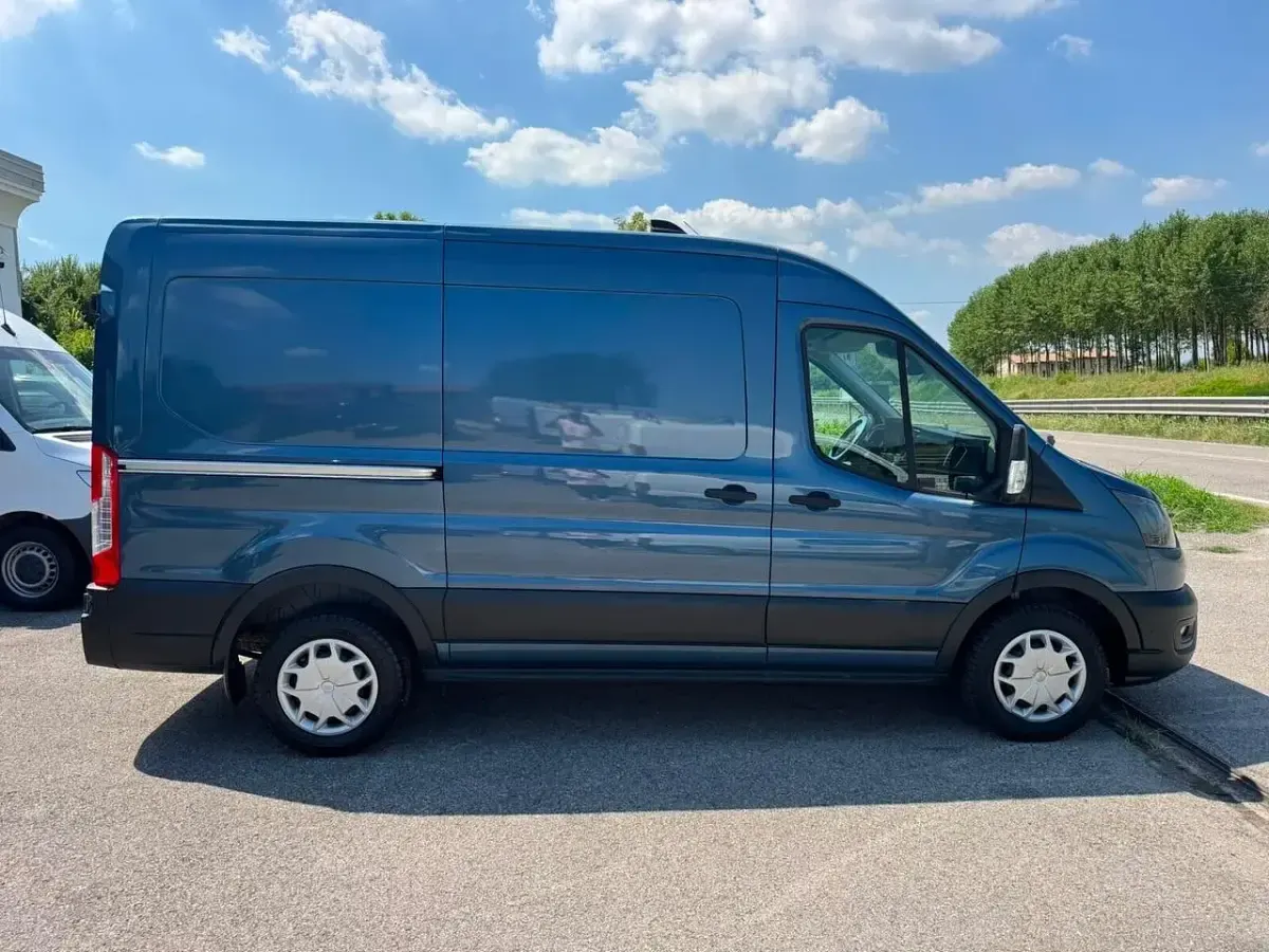 Usata Ford Transit Trend 169 CV (124 kW) 2023 Blu