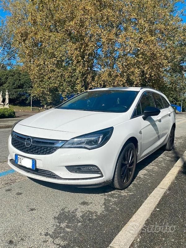 Usata Opel Astra 110 CV (80 kW) 2019 Bianco Station wagon