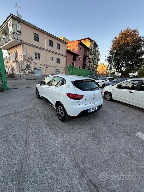 Usata Renault Clio IV Zen 75 CV (55 kW) 2017 Bianco Berlina