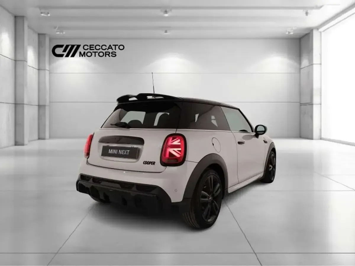 Usata Mini Cooper 136 CV (100 kW) 2021 Argento Utilitaria