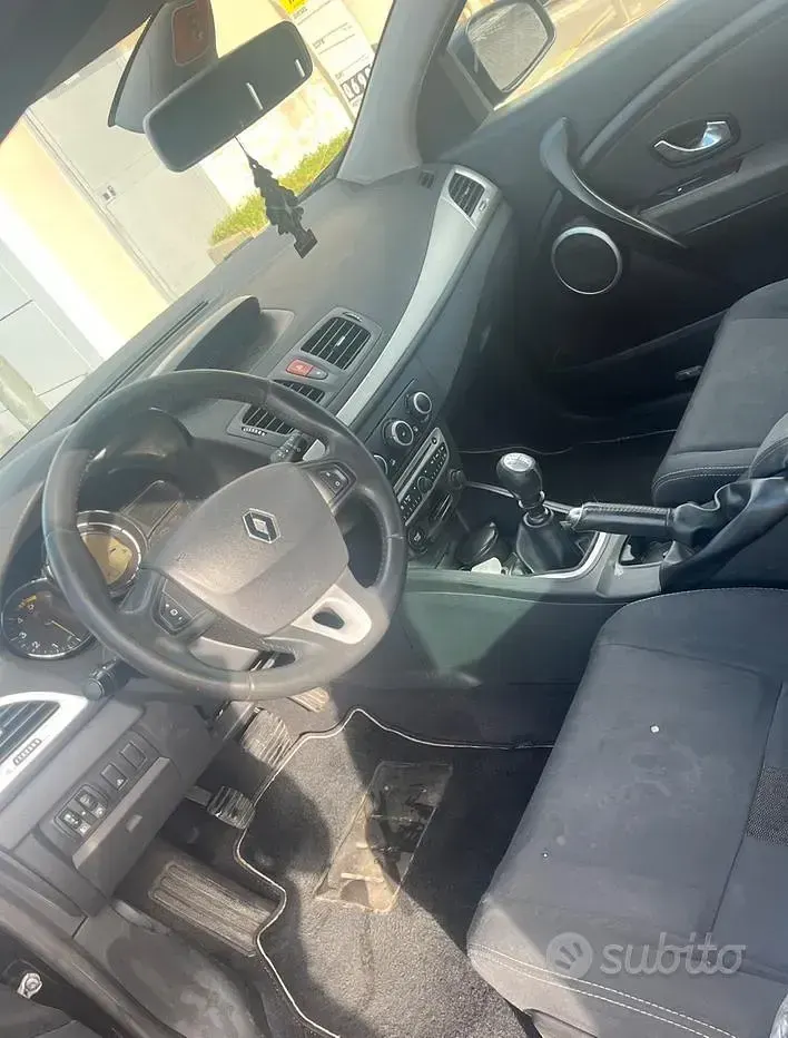 Usata Renault Mégane Coupé 130 CV (95 kW) 2008 Nero Coupé