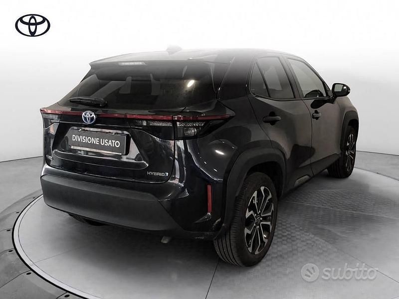 Usata Toyota Yaris Cross Trend 116 CV (85 kW) 2022 Nero SUV