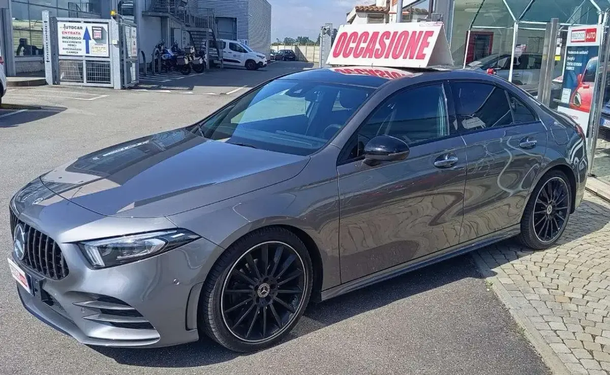 Usata Mercedes A200 Premium Plus 150 CV (110 kW) 2022 Grigio mountain Berlina