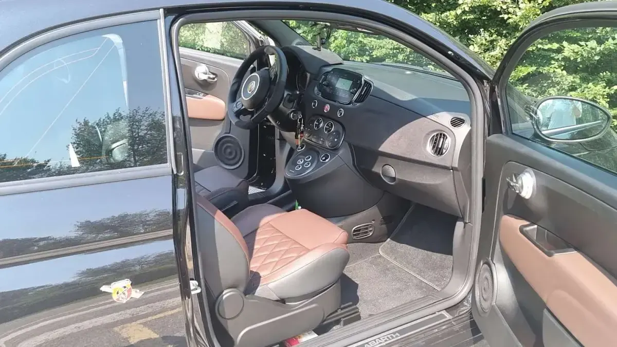 Usata Abarth 695C 179 CV (131 kW) 2022 Cabrio
