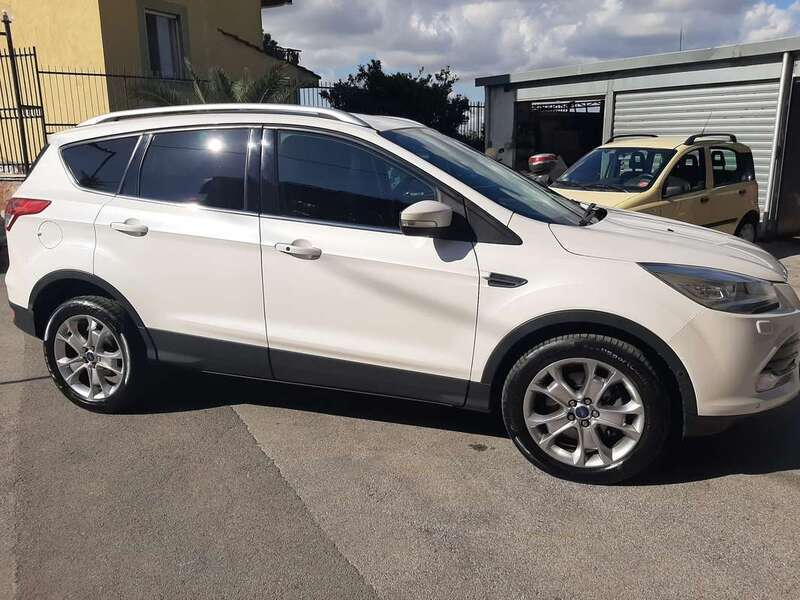 Usato 2014 Ford Kuga 2.0 Diesel 163 CV (10.500 €)