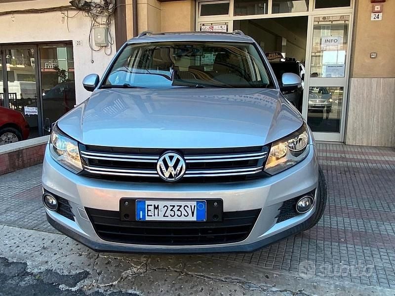Usata VW Tiguan 140 CV (102 kW) 2012 Grigio SUV