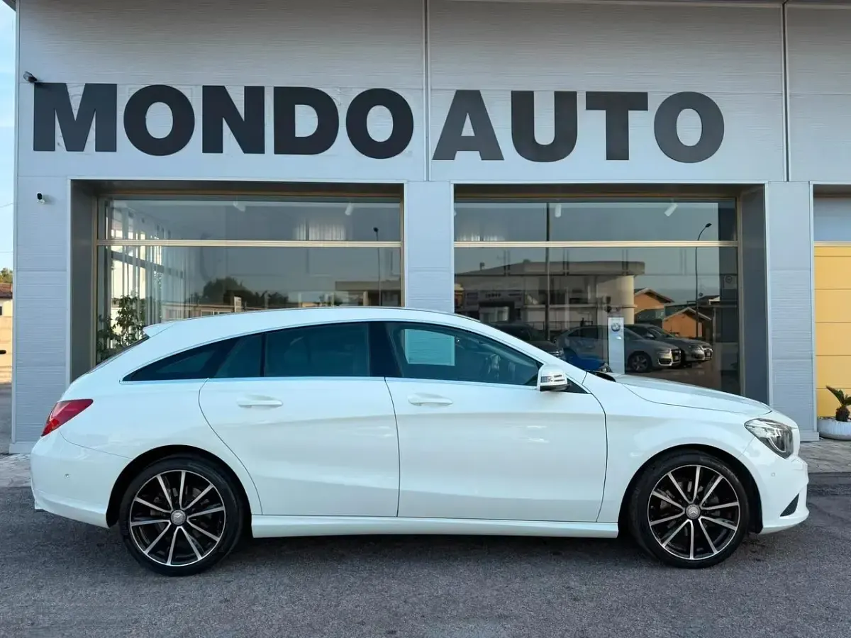 Usata Mercedes CLA200 135 CV (99 kW) 2015 Bianco Coupé