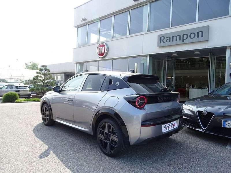 Nuova Lancia Ypsilon 110 CV (80 kW) 2025 Grigio Utilitaria