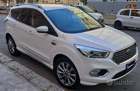 Usata Ford Kuga Vignale 150 CV (110 kW) 2018 Bianco SUV