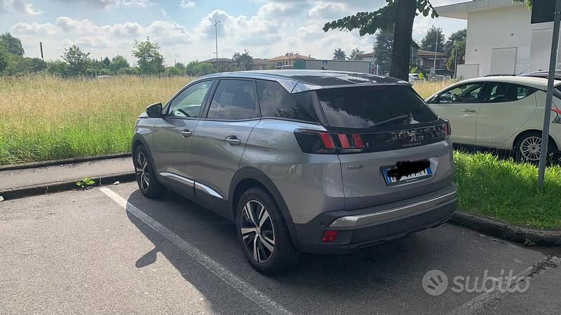 Usata Peugeot 3008 Allure 120 CV (88 kW) 2017 Grigio SUV