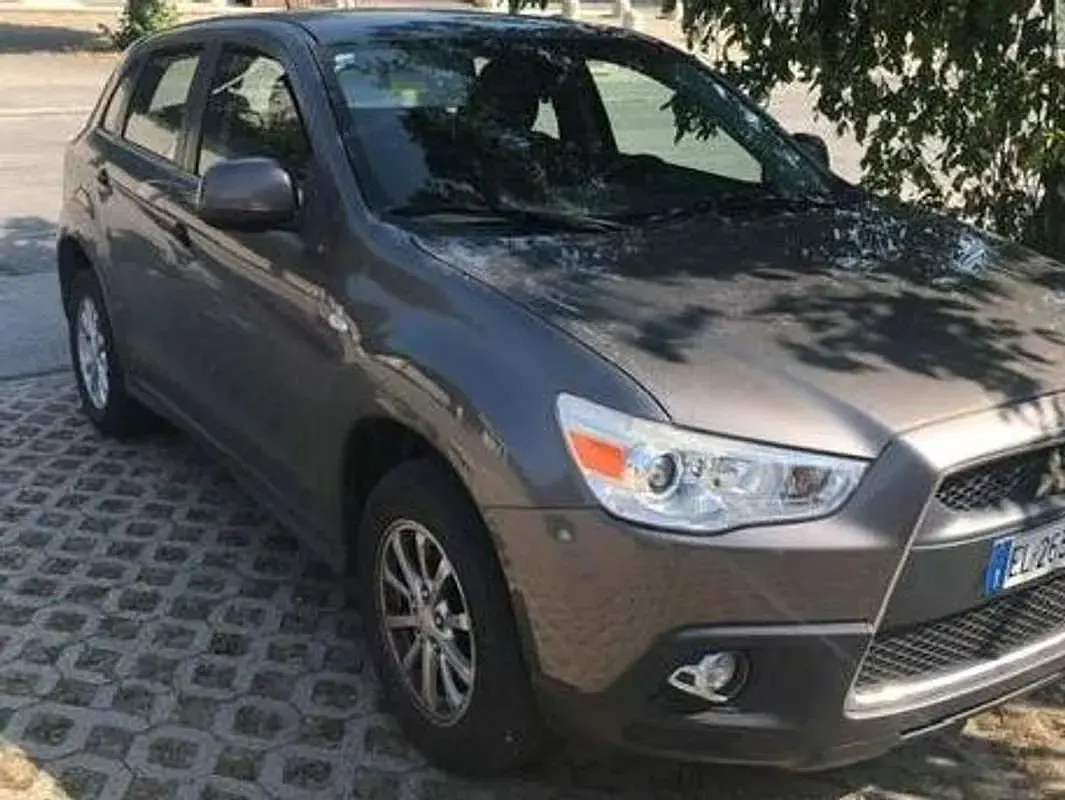 Usata Mitsubishi ASX Invite 150 CV (110 kW) 2012 Marrone SUV
