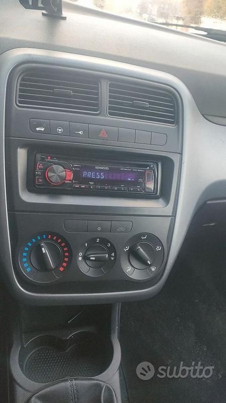 Usata Fiat Grande Punto 2011 Bianco Utilitaria