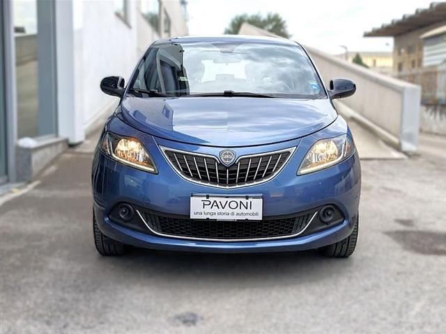 Blu/azzurro Usata 2022 Lancia Ypsilon Silver Due volumi | 8990 € (Ottimo prezzo) - Immagine 1/4