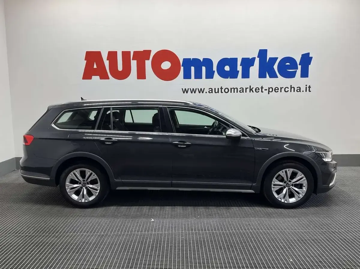 Usata VW Passat Alltrack 190 CV (139 kW) 2020 Grigio Station wagon