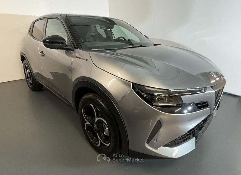 Nuova Alfa Romeo Junior Edizione Speciale 136 CV (100 kW) 2026 Gray SUV