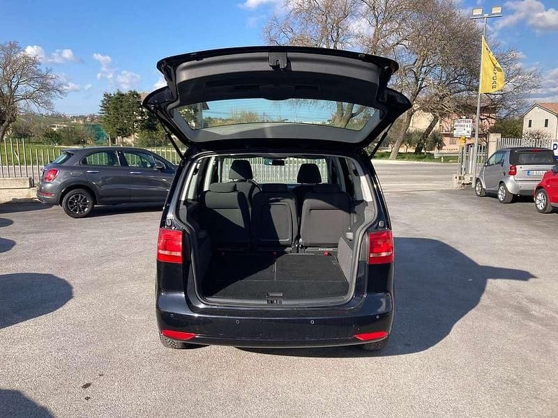Usata VW Touran Comfortline 105 CV (77 kW) 2013 Nero Monovolume