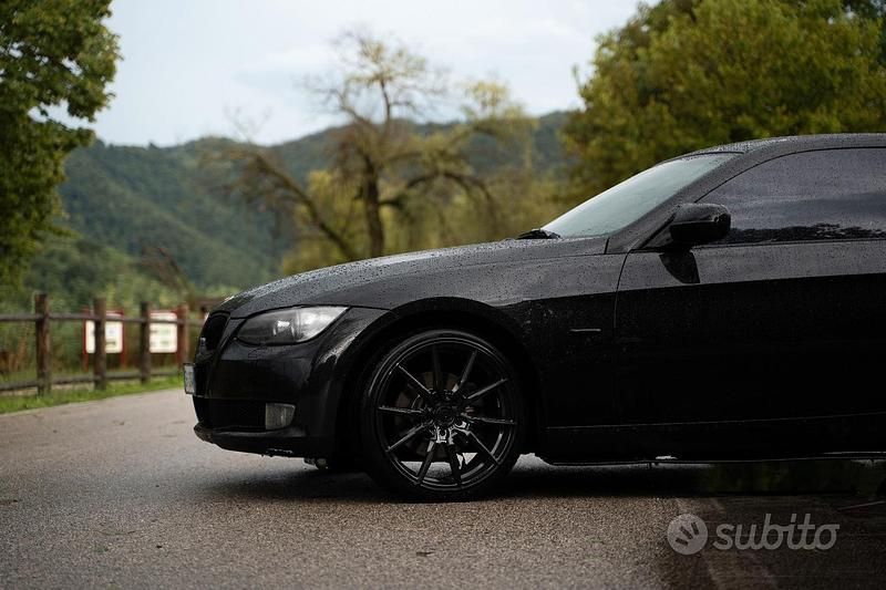 Usata BMW 320 Comfort Edition 184 CV (135 kW) 2011 Nero Coupé