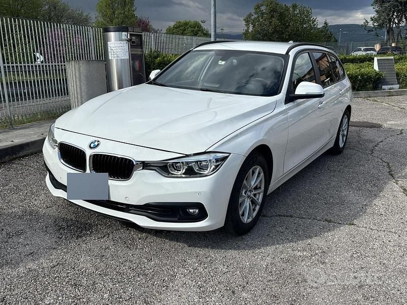 Usata BMW 318 Advantage 150 CV (110 kW) 2018 Bianco Station wagon