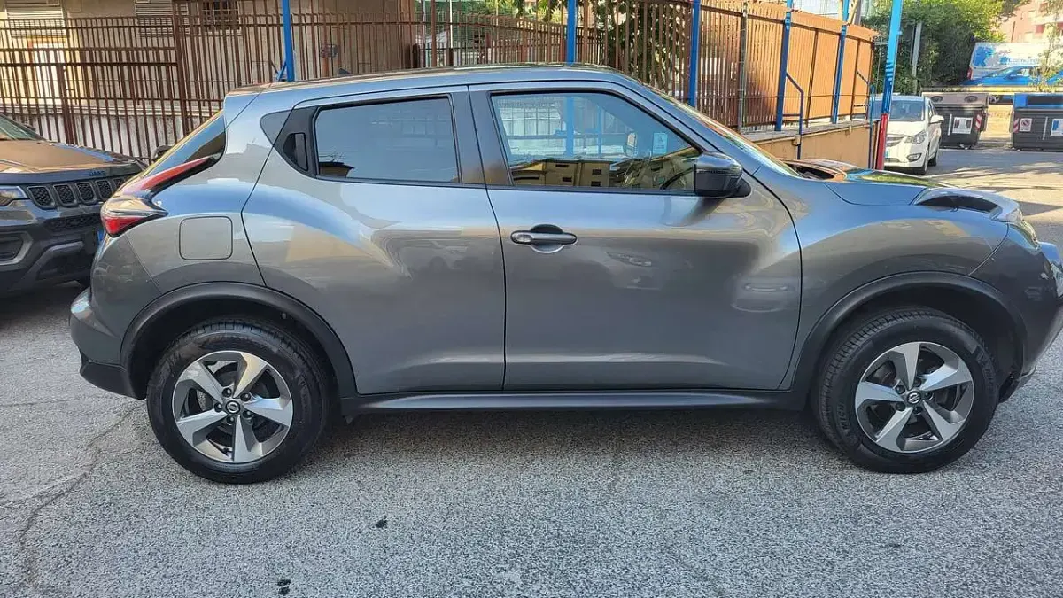 Usata Nissan Juke Acenta 116 CV (85 kW) 2019 Grigio SUV