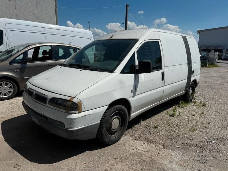 Bianco Usata 2003 Fiat Scudo Furgone | 1990 € (Super prezzo) - Immagine 1/4