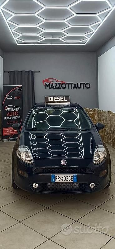 Usata Fiat Punto S 95 CV (69 kW) 2018 Blu Utilitaria
