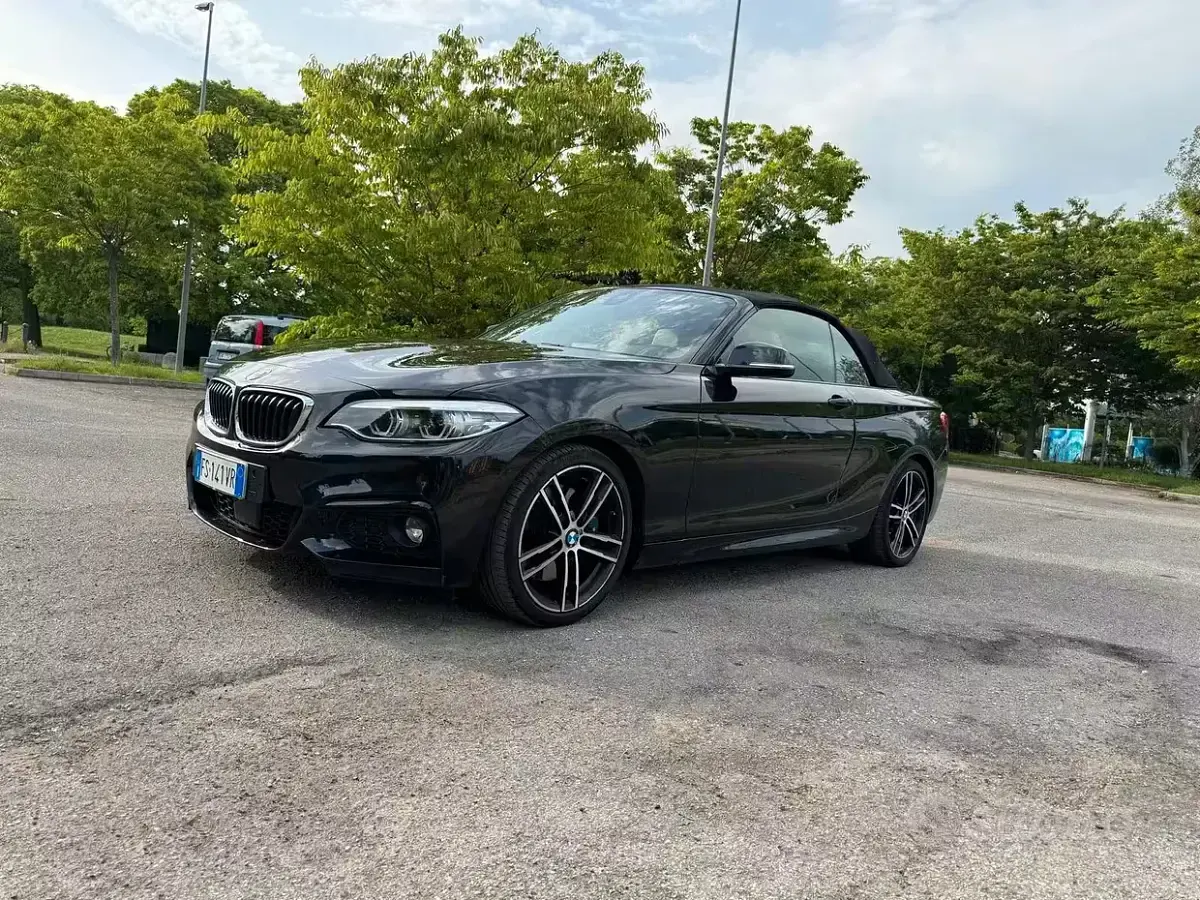 Usata BMW 220 Luxury Line 190 CV (139 kW) 2018 Nero Cabrio