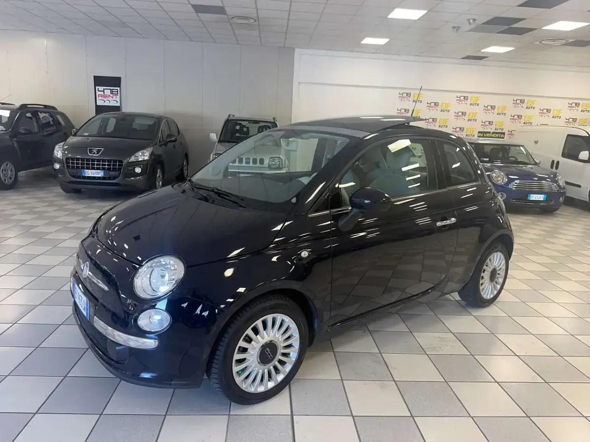 Usata Fiat 500 Lounge 69 CV (50 kW) 2011 Blu/azzurro Utilitaria